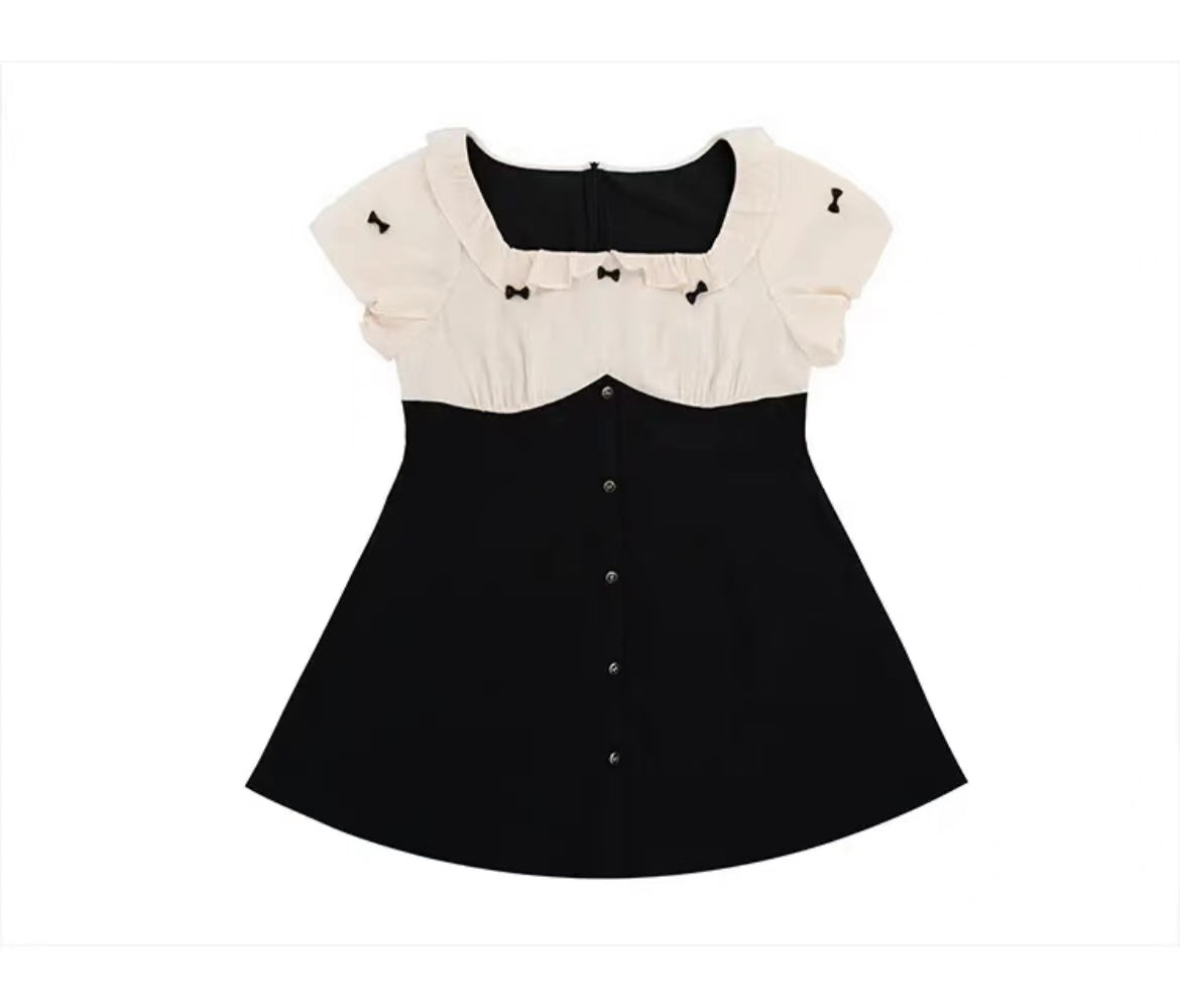 CRUSHPEACH Miss Brownie Bow Bubble Sleeve Black & White Splicing Dress-short
