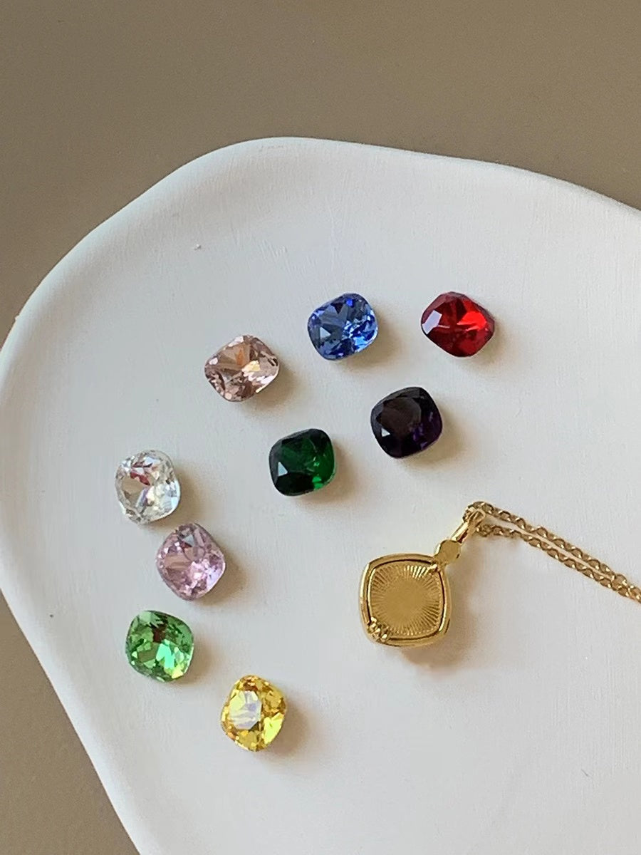 crushpeach Treasure Box-  retro diamond necklace with 10 gem